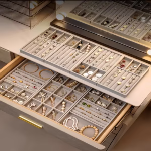 organizer na biżuterie do szuflady